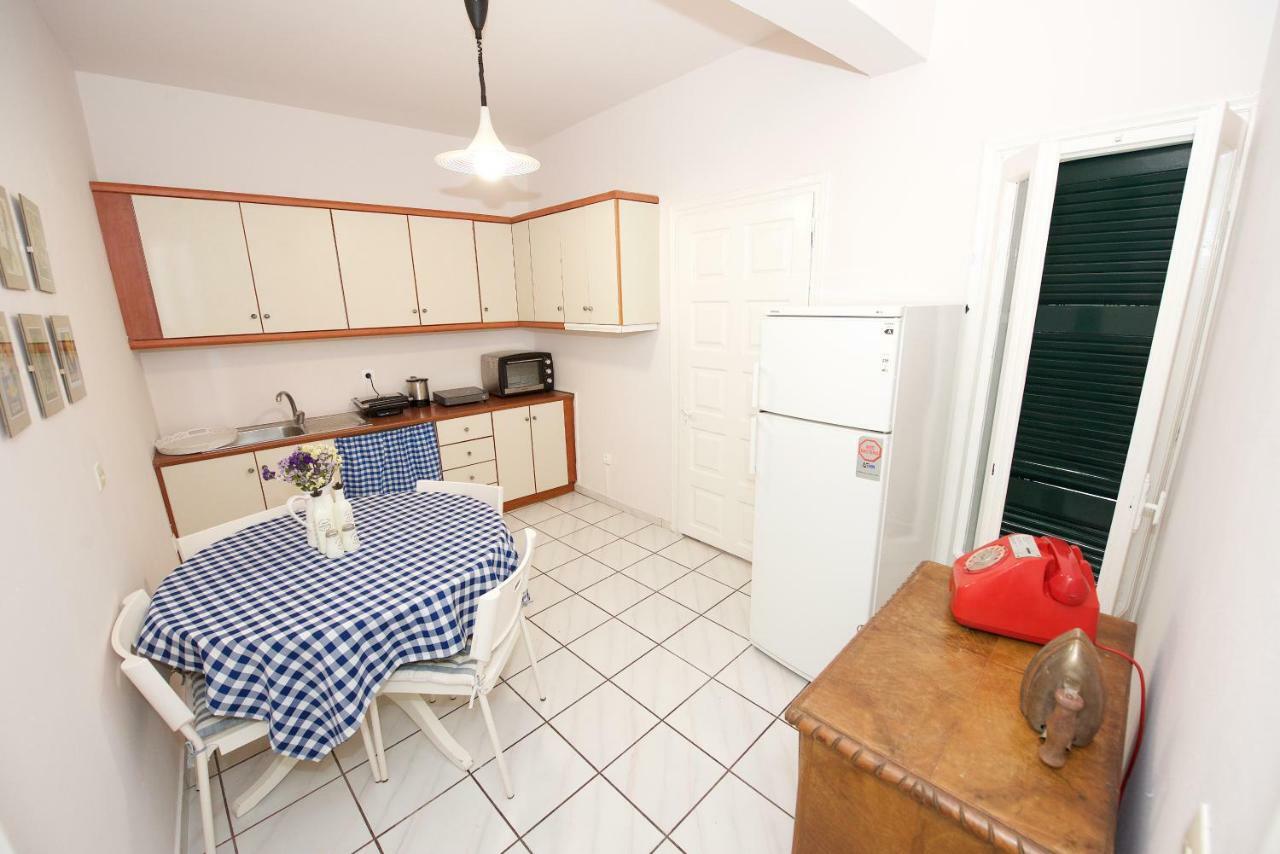 Aurora Apartment Corfu ペレカス エクステリア 写真