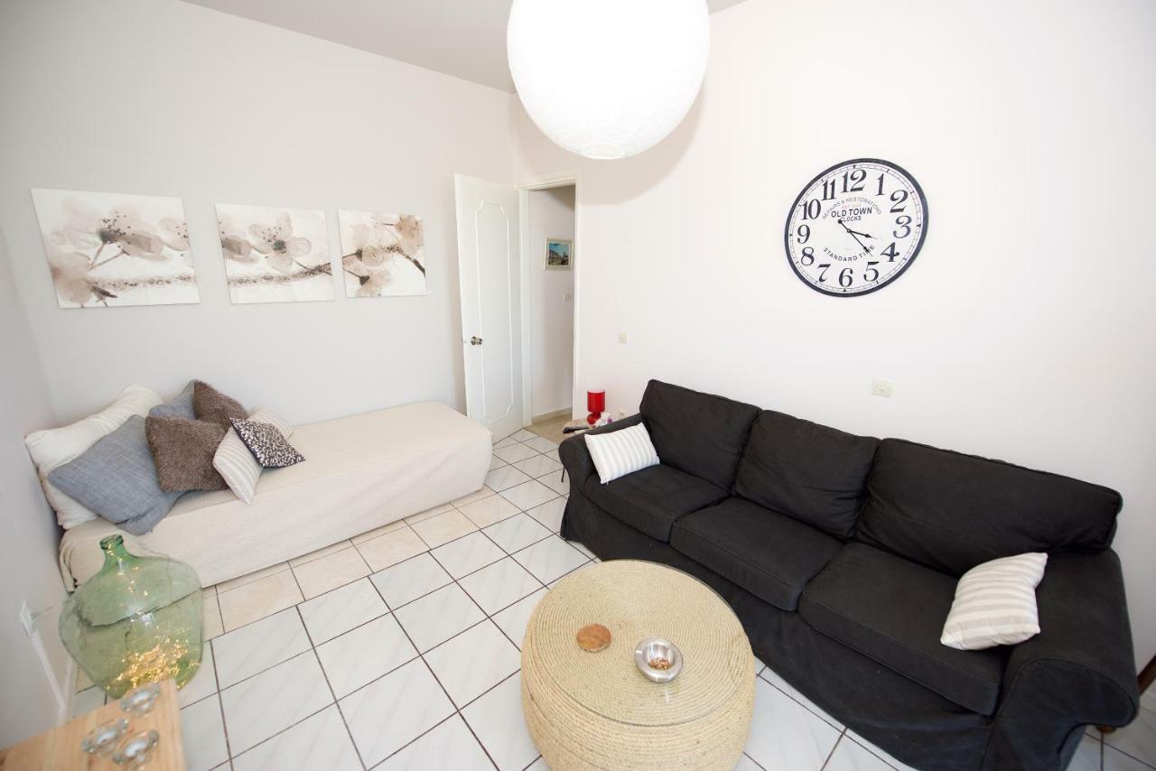 Aurora Apartment Corfu ペレカス エクステリア 写真